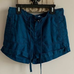 Lou & Grey Blue Linen Shorts